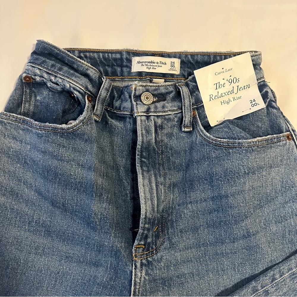 Abercrombie & Fitch Curve Love High Rise Blue Jeans - Picture 2 of 6